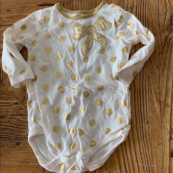 Adorable matching set Size 6 months - Picture 2 of 3